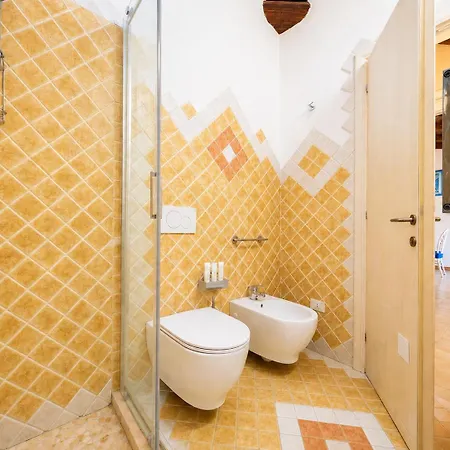 Hébergement de vacances Rena Bianca Townhouse 100 M From The